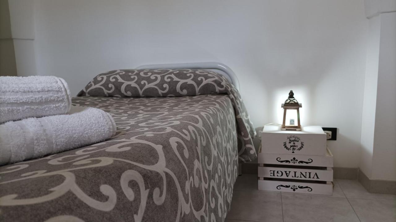 Villa MiniEcoCasa ottocentesca con parcheggio gratuito ed ecoclimatizzata Ostuni Esterno foto